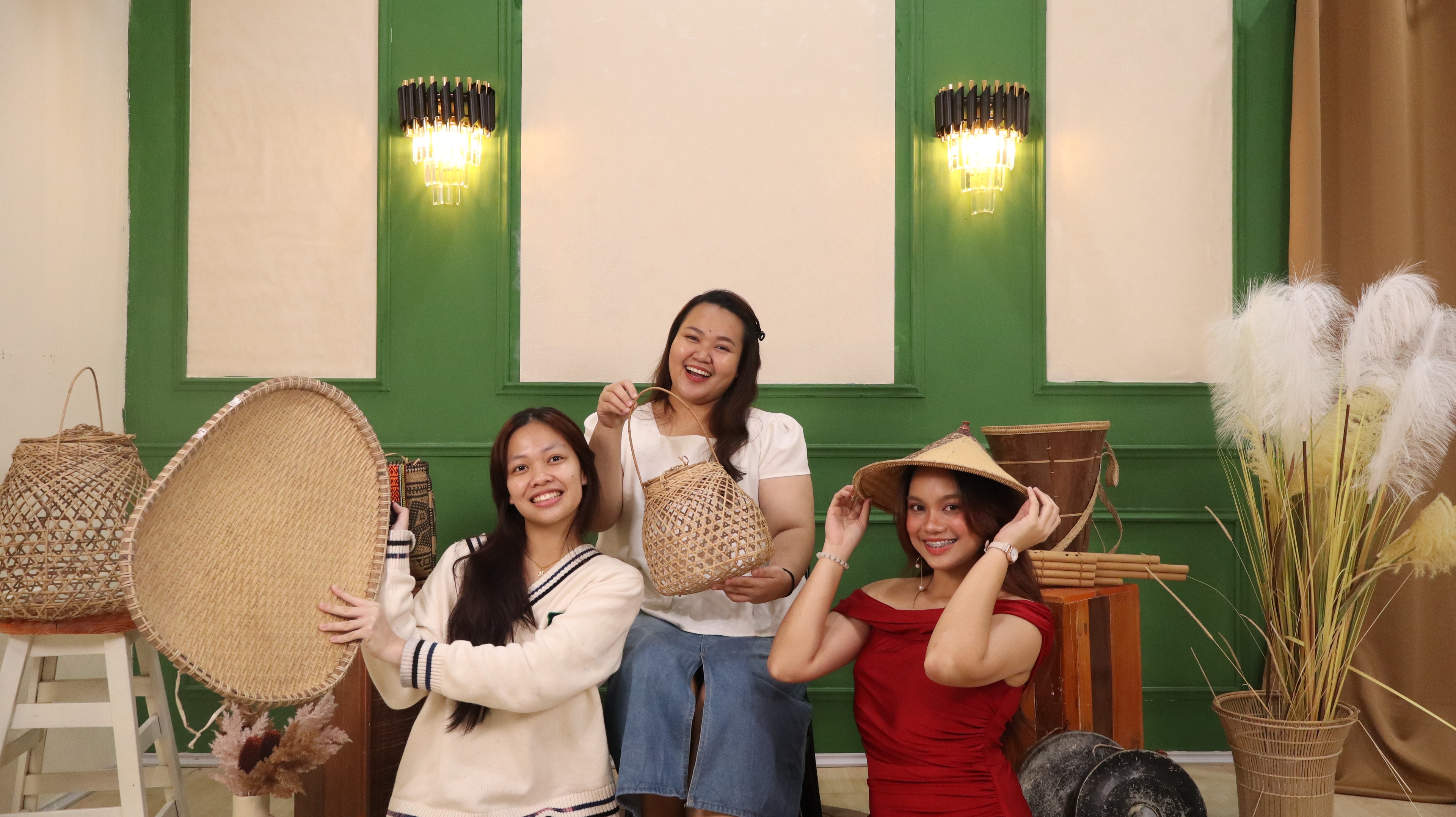Family and friends enjoying a Kaamatan and Hari Raya Haji holiday photo session at Nezco Space